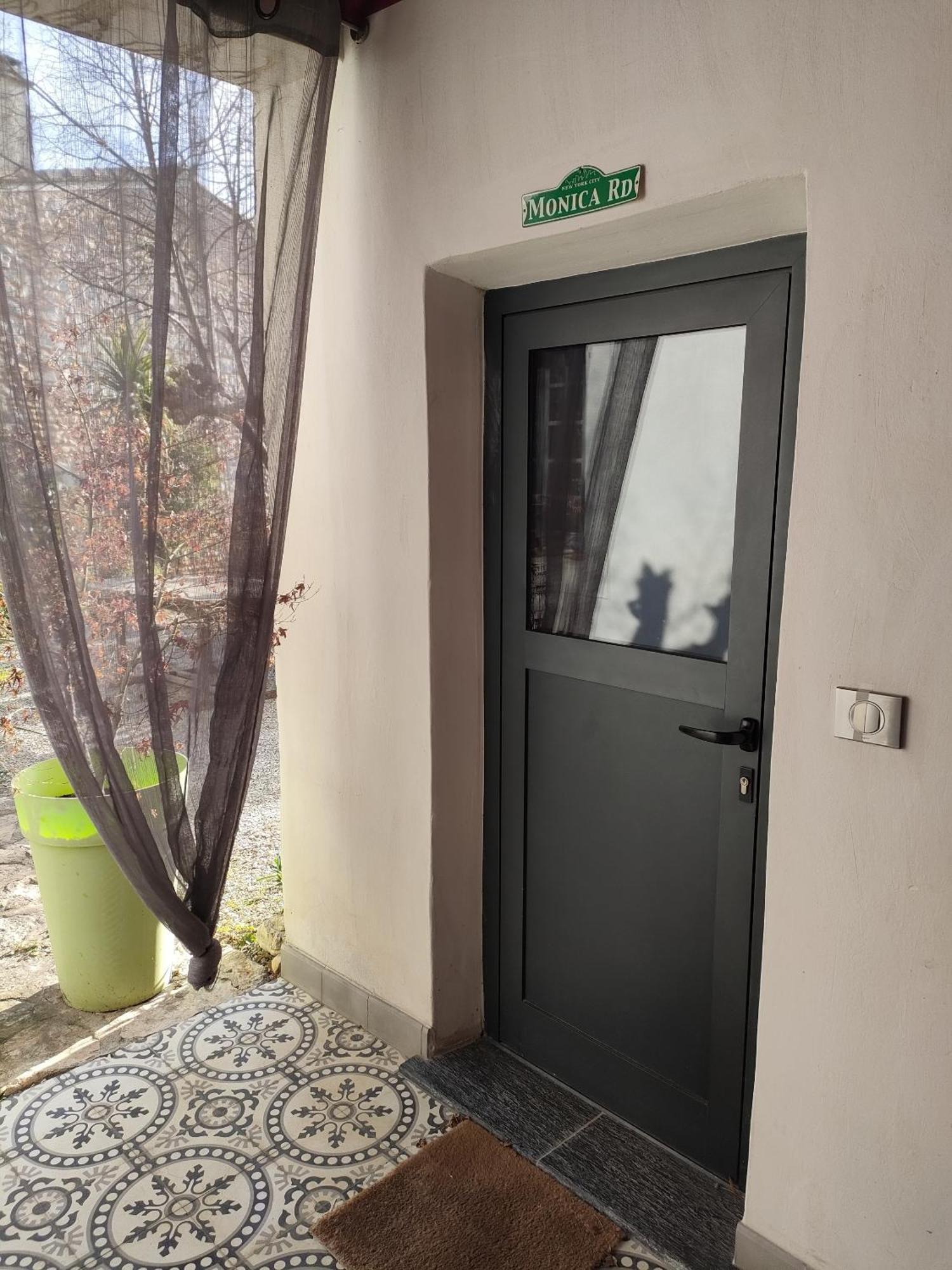 Maison D'Hotes Cote Cour Rasteau Room photo